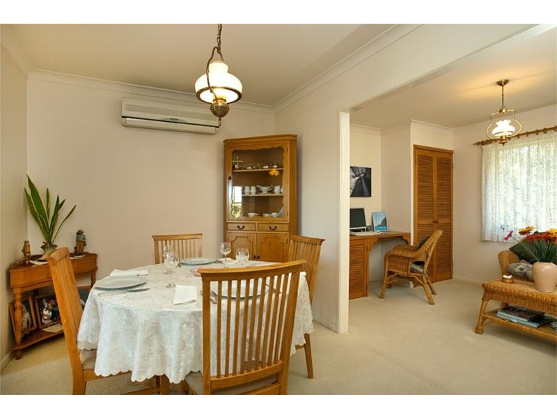27 Laurinda Crescent, Springwood QLD 4127