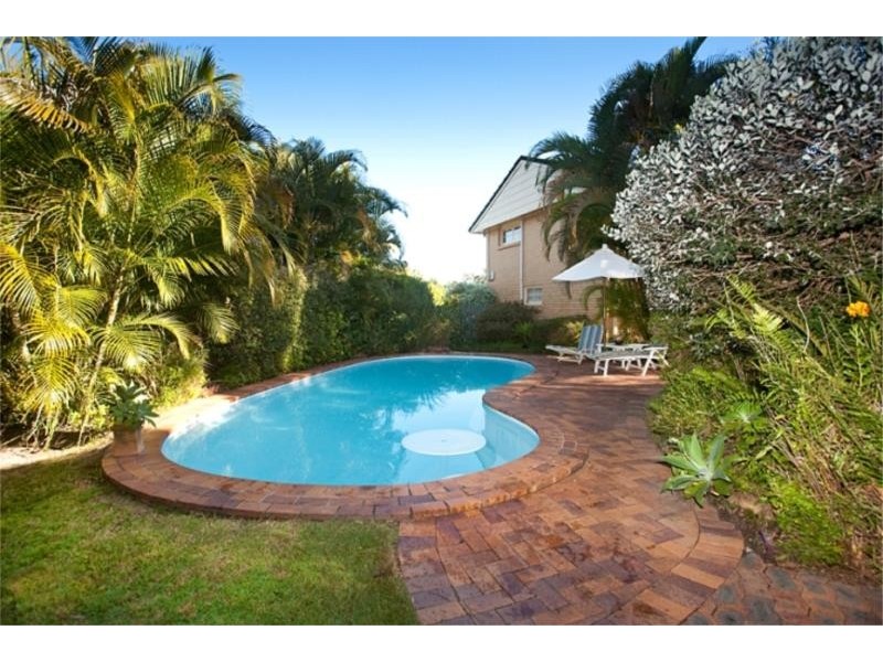27 Laurinda Crescent, Springwood QLD 4127
