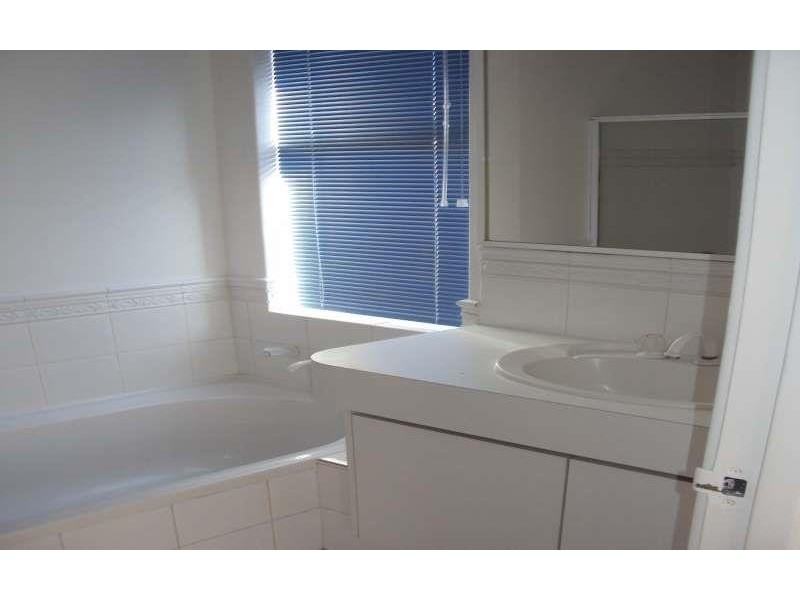 2/33 Austral Parade, East Bunbury WA 6230