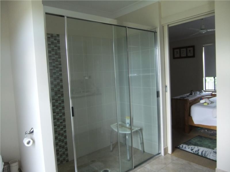 14 Hempel Street, Bushland Beach QLD 4818