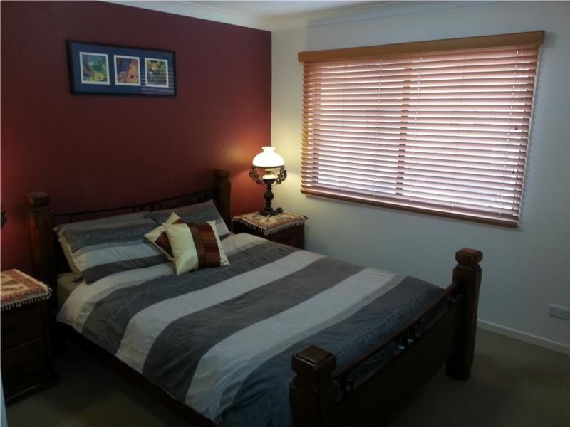 2/50 Waratah Avenue, Carina QLD 4152