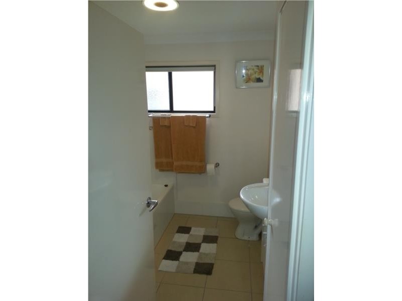 2/50 Waratah Avenue, Carina QLD 4152