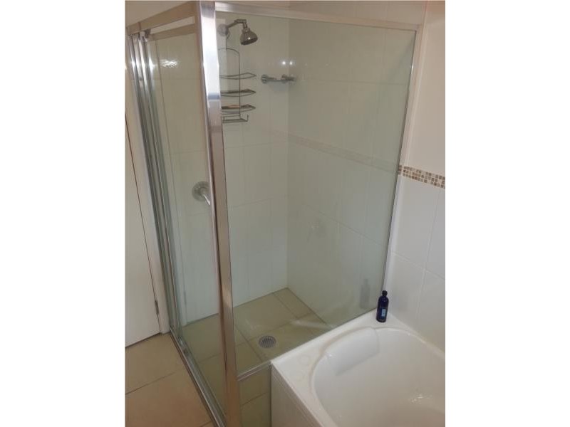 2/50 Waratah Avenue, Carina QLD 4152