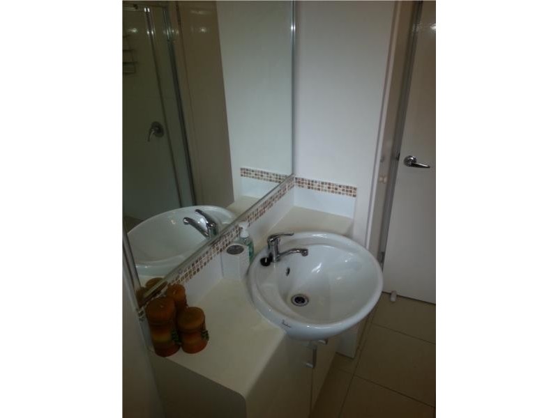 2/50 Waratah Avenue, Carina QLD 4152