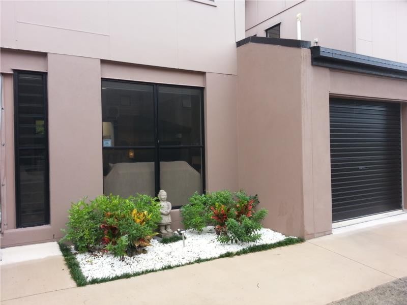 2/50 Waratah Avenue, Carina QLD 4152