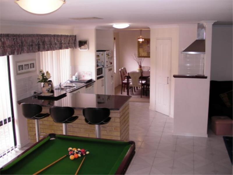 45 Fairfield Gardens, Canning Vale WA 6155