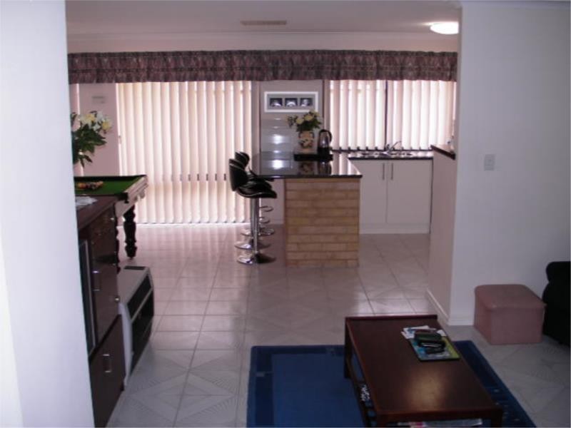 45 Fairfield Gardens, Canning Vale WA 6155