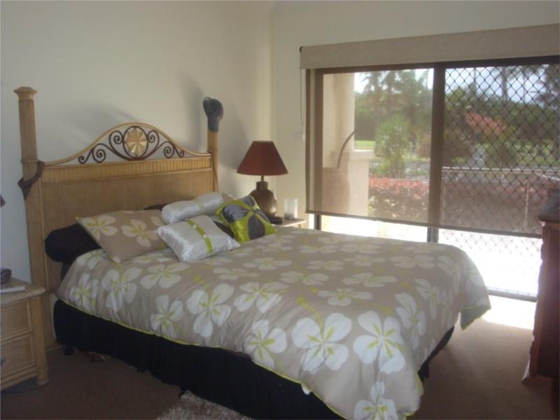 2/289 Esplanade, Cairns North QLD 4870