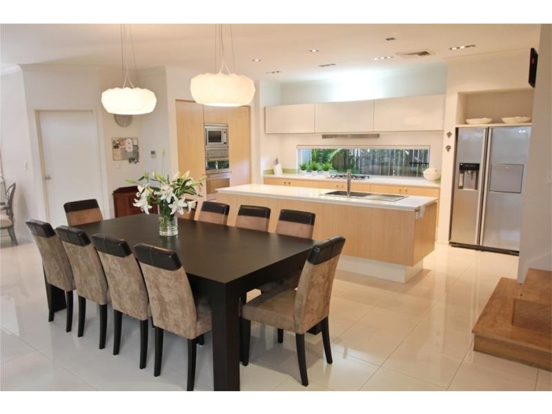 10 Satinay Parade, North Lakes QLD 4509