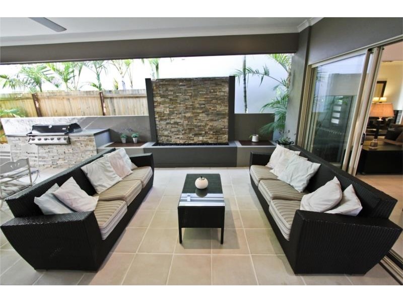 10 Satinay Parade, North Lakes QLD 4509