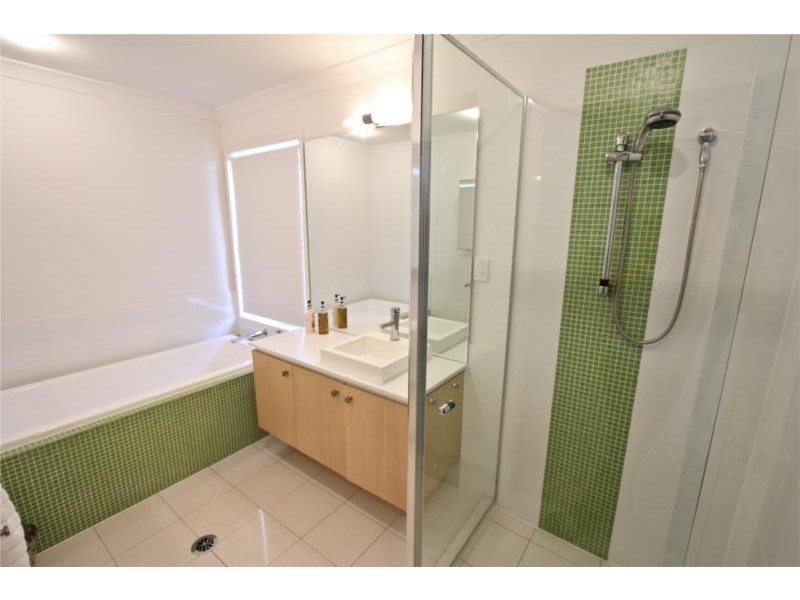 10 Satinay Parade, North Lakes QLD 4509
