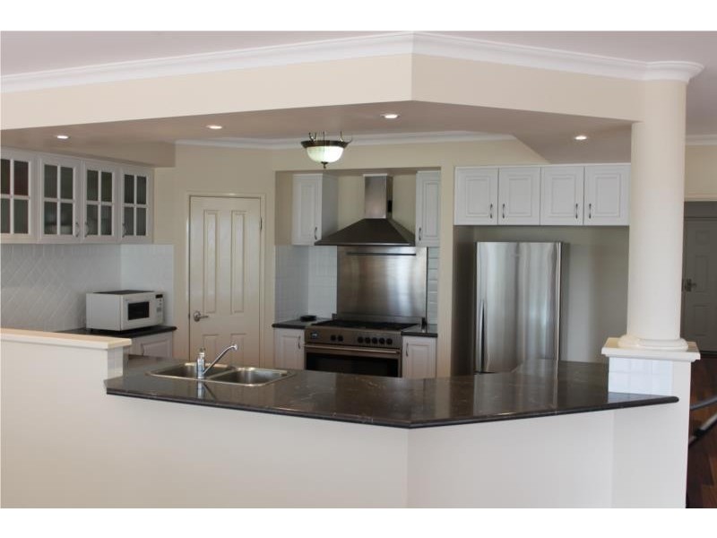 16 Derwent Meander, Joondalup WA 6027