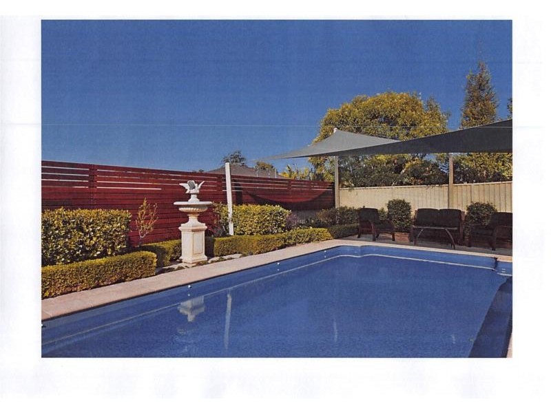 1 Walnut Close, Hamlyn Terrace NSW 2259