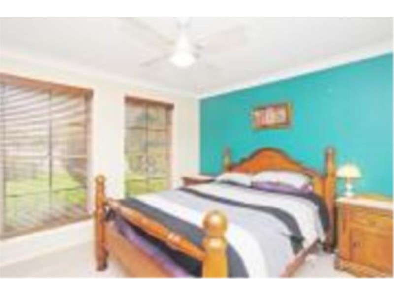 1 Walnut Close, Hamlyn Terrace NSW 2259
