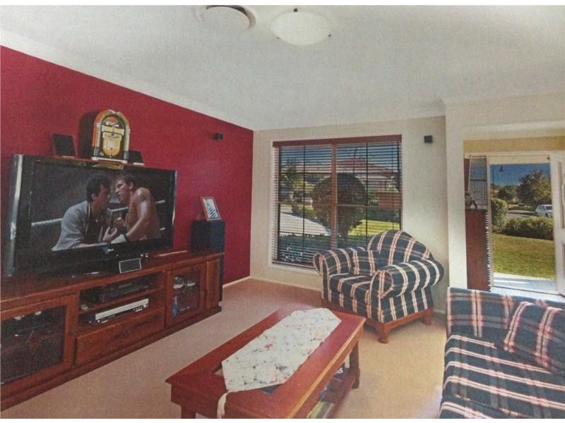 1 Walnut Close, Hamlyn Terrace NSW 2259