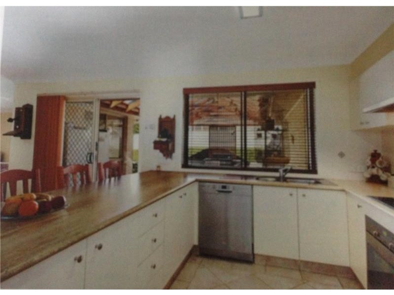 1 Walnut Close, Hamlyn Terrace NSW 2259