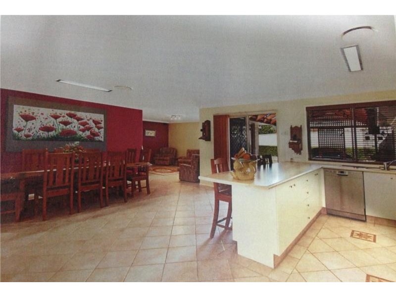 1 Walnut Close, Hamlyn Terrace NSW 2259