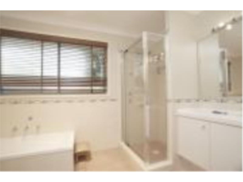 1 Walnut Close, Hamlyn Terrace NSW 2259