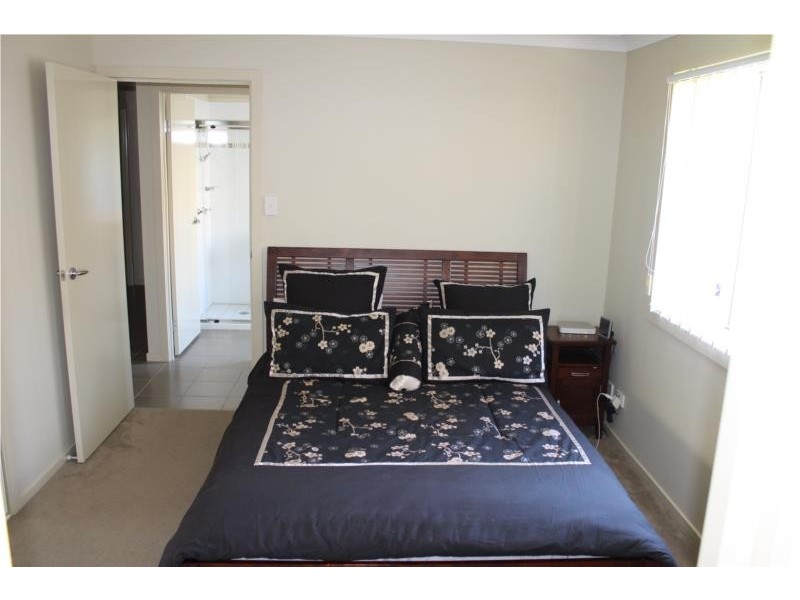 10 Trillers Ave, Coomera QLD 4209