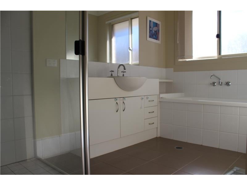 10 Trillers Ave, Coomera QLD 4209