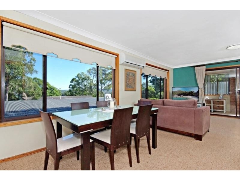 12 Rofe Street, Coal Point NSW 2283
