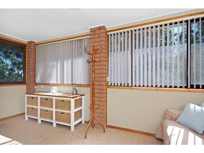 12 Rofe Street, Coal Point NSW 2283