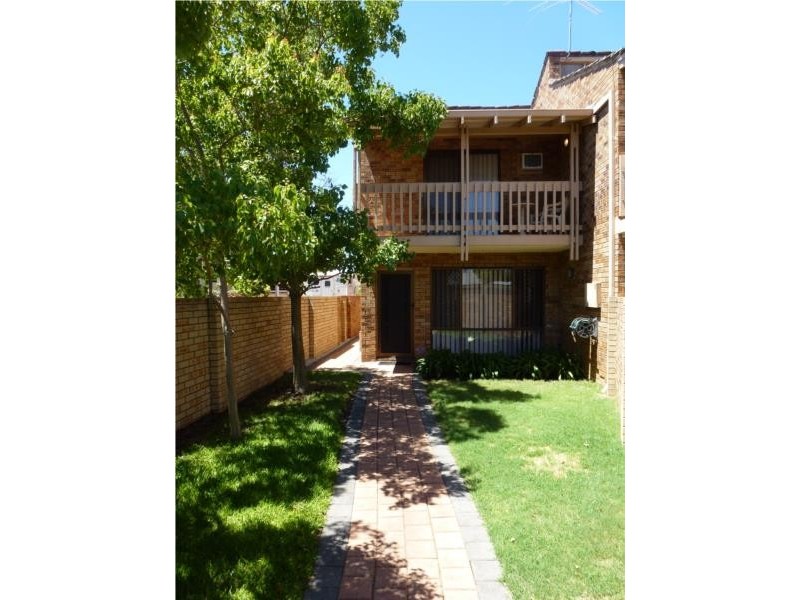 8/286 Mill Point Road, South Perth WA 6151