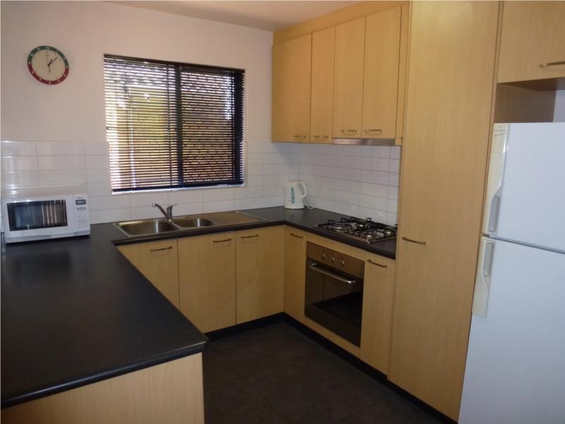 8/286 Mill Point Road, South Perth WA 6151