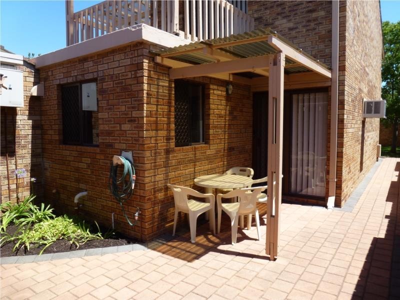 8/286 Mill Point Road, South Perth WA 6151