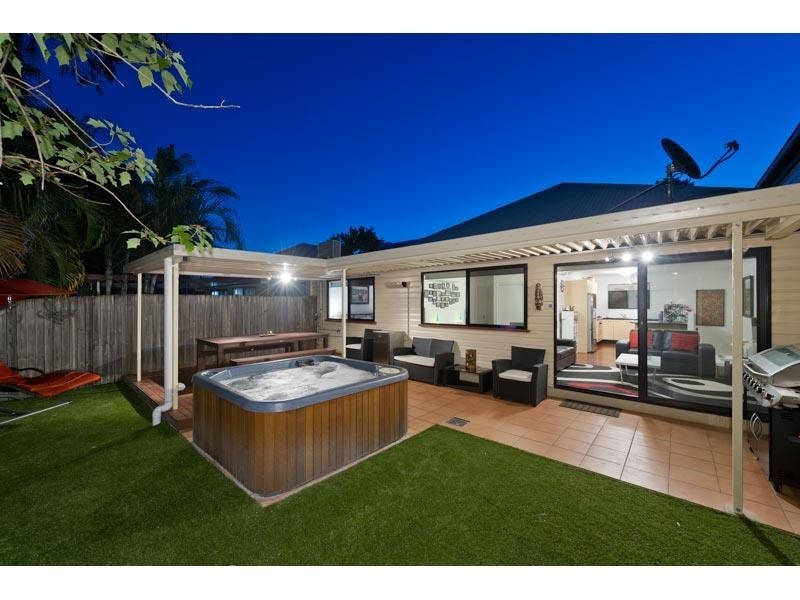 6/56 CENTRAL AVENUE, Indooroopilly QLD 4068