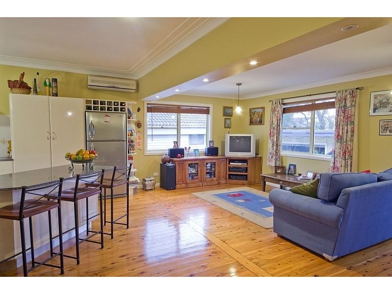 56 Shortland Ave, Killarney Vale NSW 2261