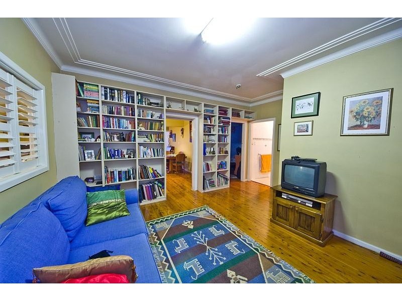 56 Shortland Ave, Killarney Vale NSW 2261