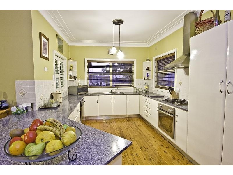 56 Shortland Ave, Killarney Vale NSW 2261