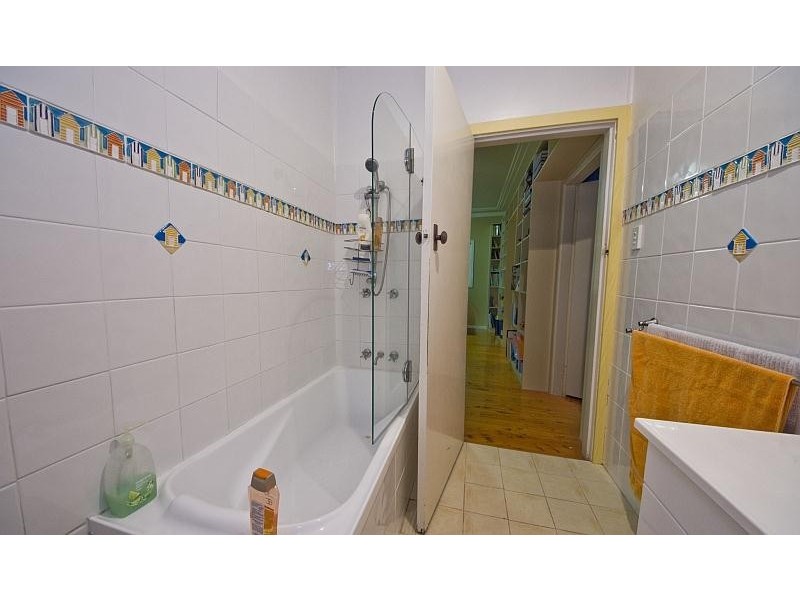 56 Shortland Ave, Killarney Vale NSW 2261