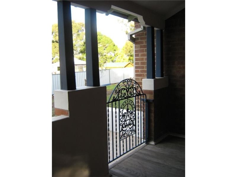 10 Porter Avenue, East Maitland NSW 2323