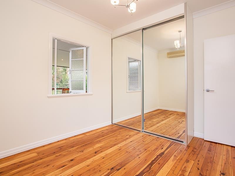 27 Ashbourne Ave, Ashgrove QLD 4060