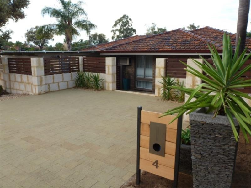 4 Legana ave, Kingsley WA 6026