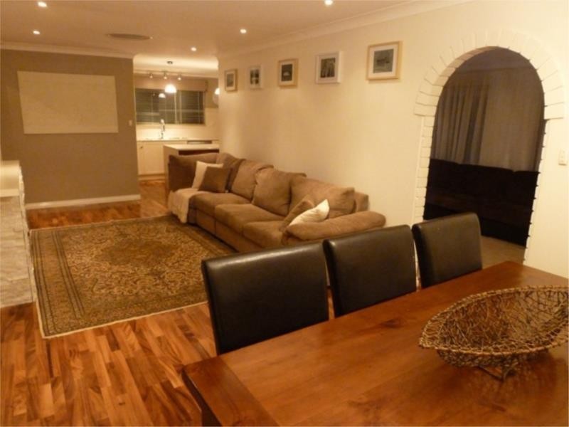 4 Legana ave, Kingsley WA 6026