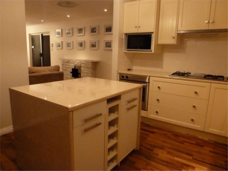 4 Legana ave, Kingsley WA 6026