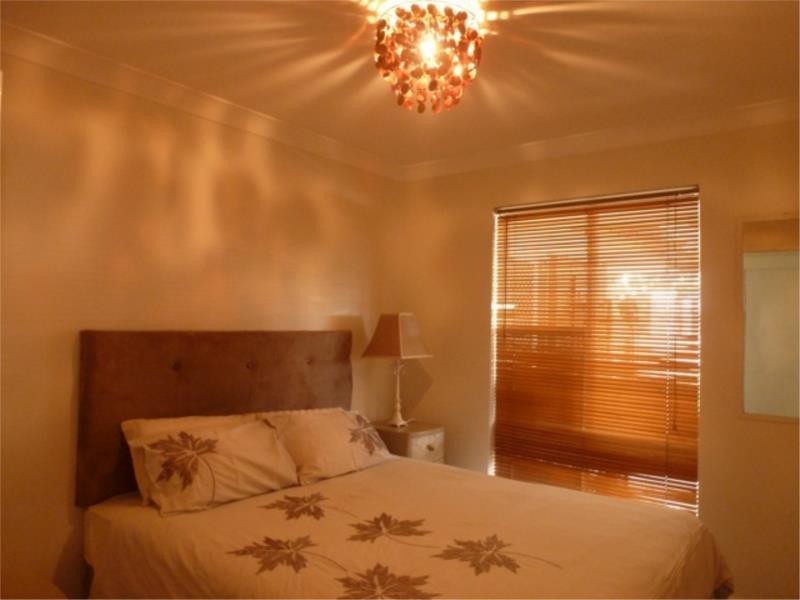 4 Legana ave, Kingsley WA 6026