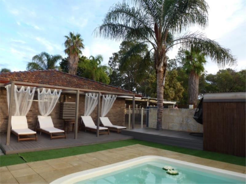 4 Legana ave, Kingsley WA 6026