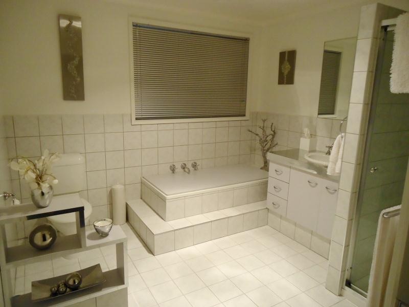 2 Paul Place, Monash ACT 2904