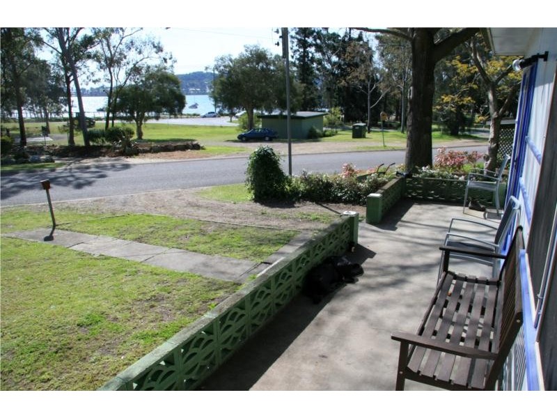 6 Linden avenue, Eleebana NSW 2282