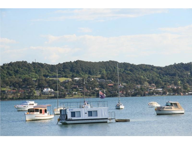 6 Linden avenue, Eleebana NSW 2282