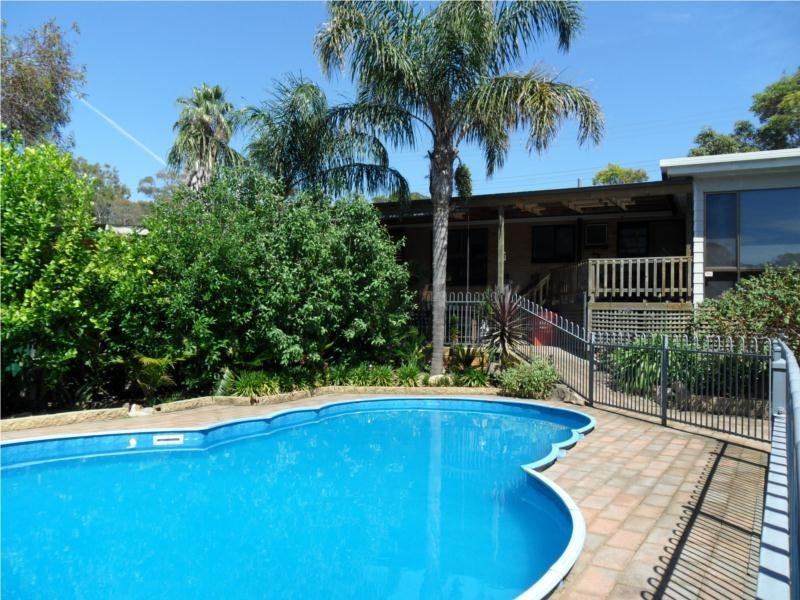 19 Sunhaven Road, Redwood Park SA 5097