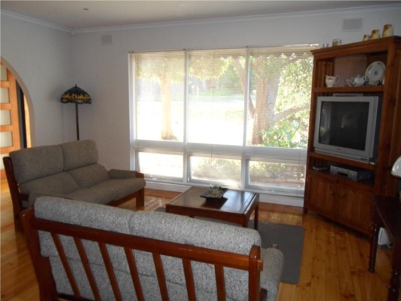 19 Sunhaven Road, Redwood Park SA 5097