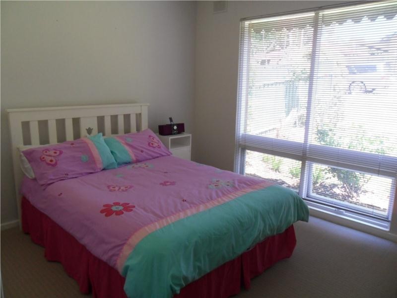 19 Sunhaven Road, Redwood Park SA 5097