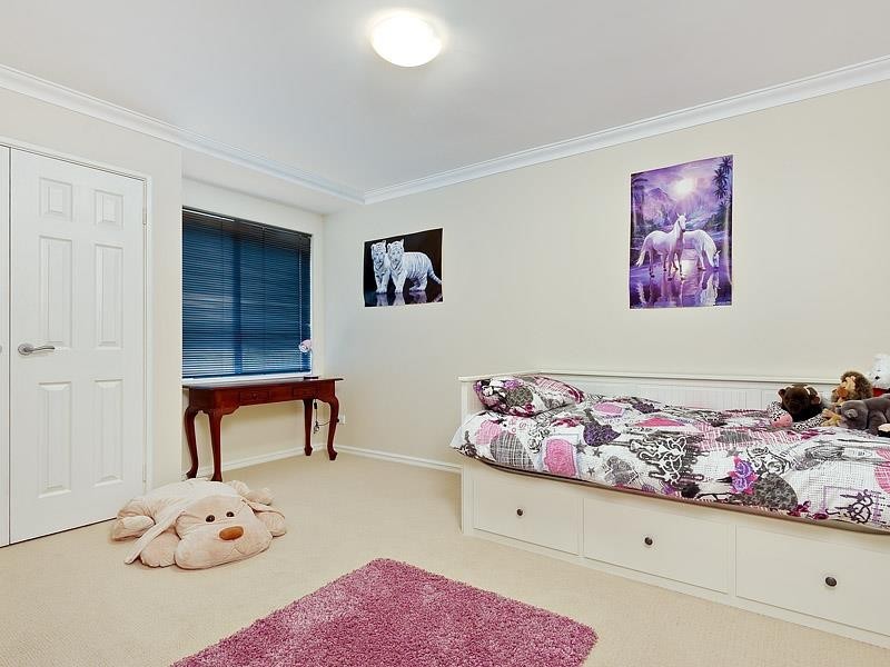 4 Concord Terrace, Atwell WA 6164