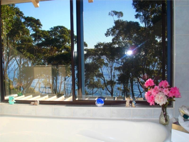 116 Bannister Head Road, Mollymook Beach NSW 2539