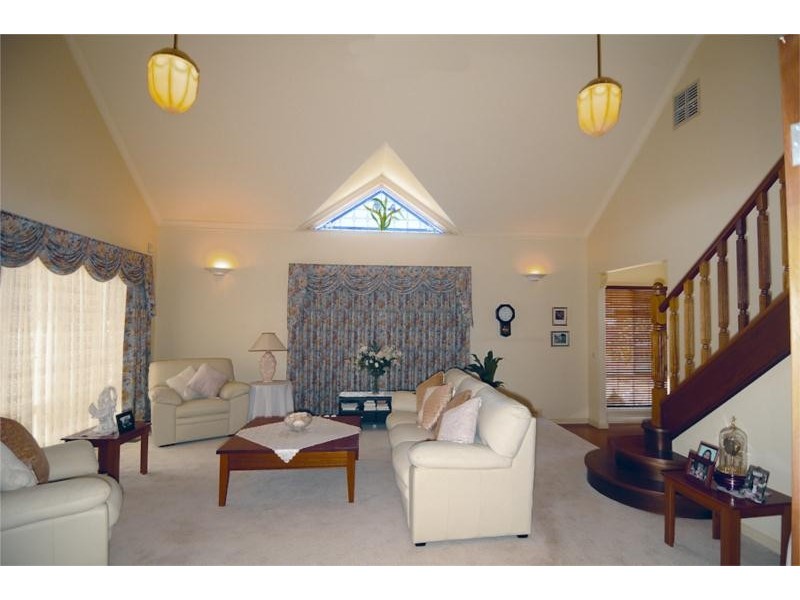 2 Sterry Street, Golden Square VIC 3555